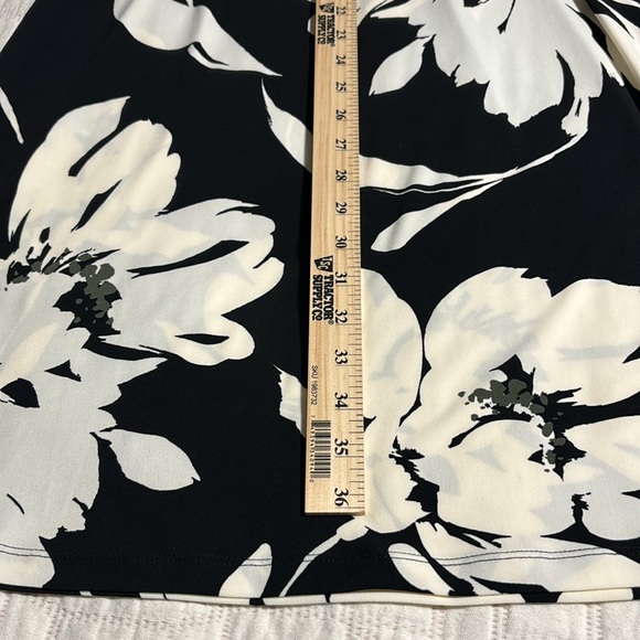 Floral Black and White Dress - Picture 5 of 7